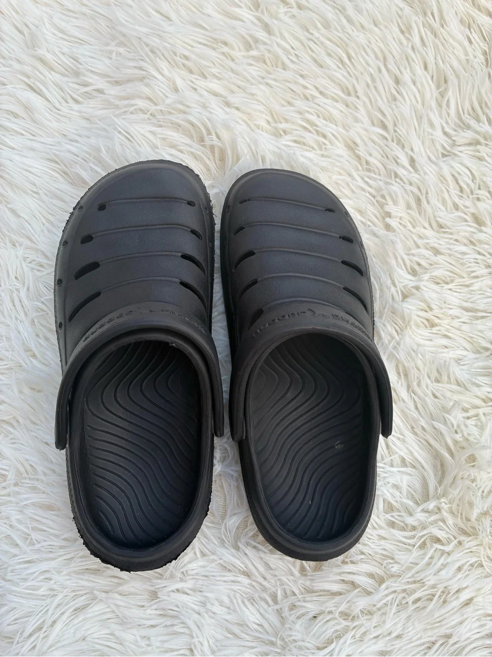 Rugged Shark lightweight black